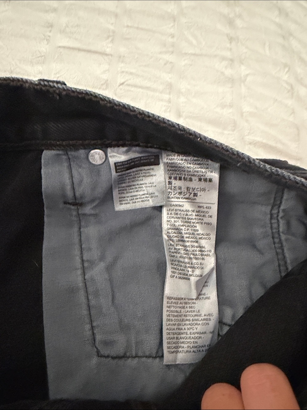 Levi's Black Distressed Cutoff Denim Shorts - Picture 3 of 5
